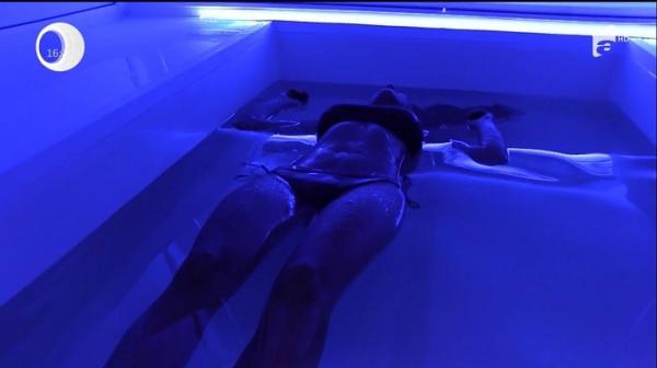 Terapia prin plutire, o nouă modalitate prin care românii se pot relaxa