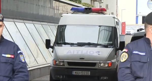 Percheziţii de amploare în Giurgiu şi Ilfov! Mascaţii au descins la 30 de adrese, unde locuiesc membrii clanului Butoane