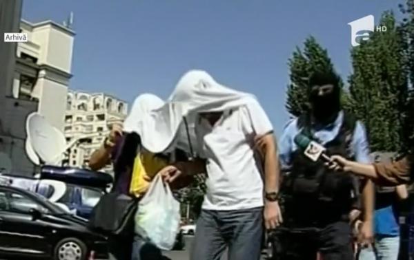 Liderul clanului Butoane a dispărut şi poliţiştii l-au dat în consemn la frontieră