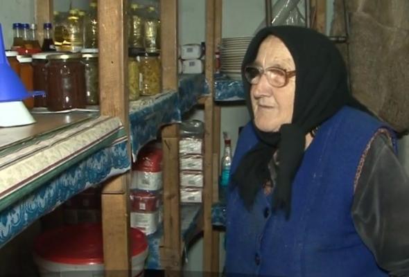 Muncim ca să trăim! Peste 80 de procente din venitul lunar se duce pe mâncare și utilități