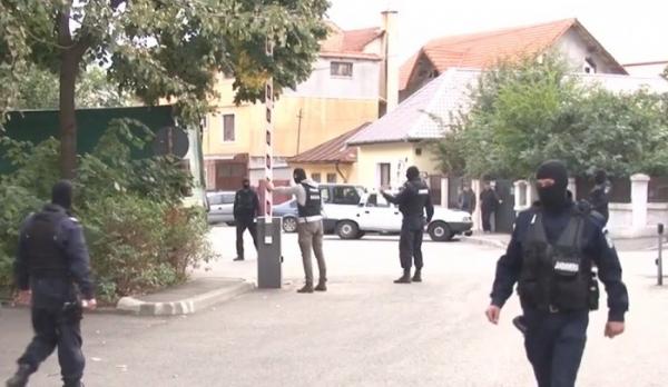 Nouă români sunt judecaţi în Franţa pentru furturi cu un prejudiciu de peste UN MILION de euro