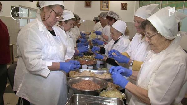 Peste 200 de mii de pelerini vor trece pe la racla cu moaştele Sfintei Parascheva, la Iaşi!