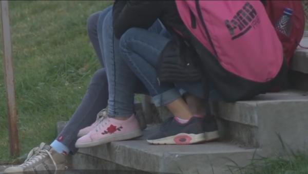 Un individ extrem de periculos a încercat să răpească două fete, în Bacău. Polițiștii au intervenit