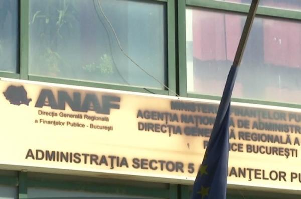 Zeci de mii de români sunt executaţi silit de ANAF pentru datorii din 2012, cu câteva luni înainte de prescriere