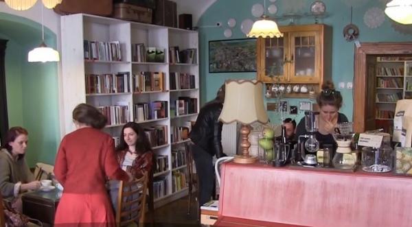 Cafeneaua din librărie. Un concept inedit de care vă puteţi bucura în Cluj-Napoca!