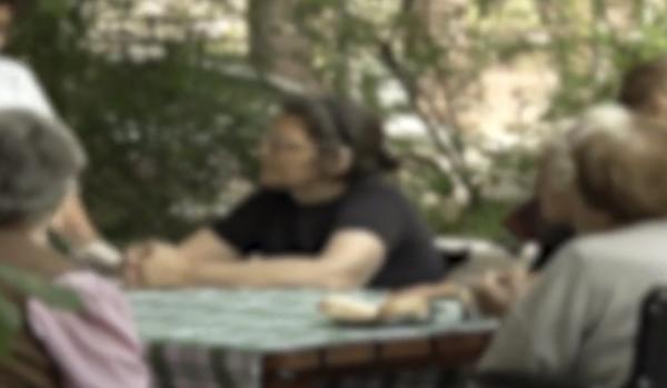 Cămin de bătrâni fără pacienţi, dar cu angajaţi neplătiţi de aproape un an. Personalul face şi GĂRZI DE NOAPTE, deşi păzesc doar zidurile (VIDEO)