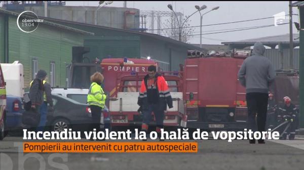 Au fost momente de panică în Prahova! Un INCENDIU violent a mistuit o hală de vopsitorie