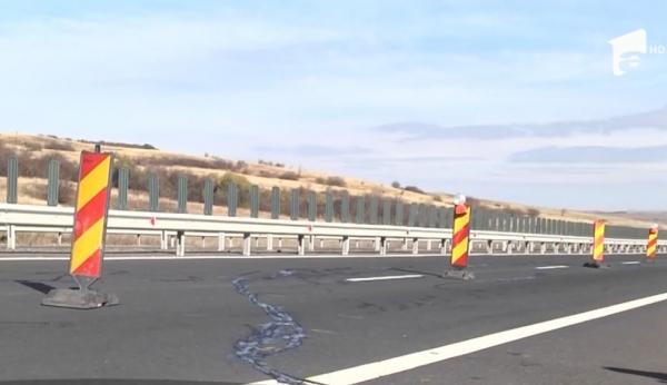 Autostrada Sibiu-Orăştie pare blestemată: traficul e restricţionat, pentru că au apărut noi crăpături în asfalt