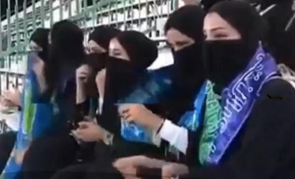 Femeile din Arabia Saudită au voie să meargă pe stadioane!