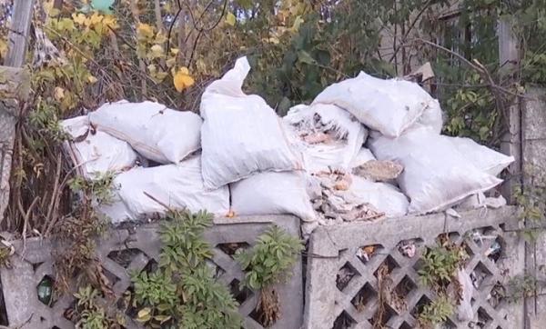 România e sufocată de moloz de la construcţii şi renovări. Numai în Capitală s-au dat amenzi de peste jumătate de milion de lei, degeaba