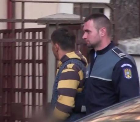 Copilărie de coşmar pentru o adolescentă din Breaza. Fata de 16 ani ar fi fost batjocorită de propriul tată