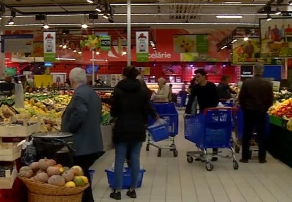 Se anunță sărbători austere: prețurile vor continua să crească