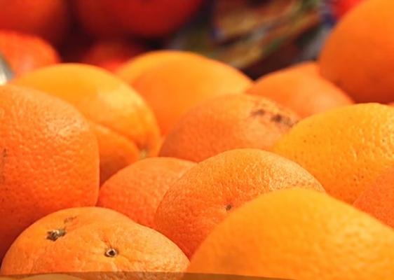 Suntem otrăviţi LEGAL! Imazalilul, substanţa de pe citriciele tuceşti care poate provoca chiar cancer este un pesticid autorizat în România