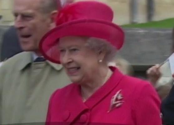 Sărbătoare mare în Marea Britanie. Regina Elisabeta a II-a a şi Prinţul Philip sărbătoresc nunta de platină! (VIDEO)