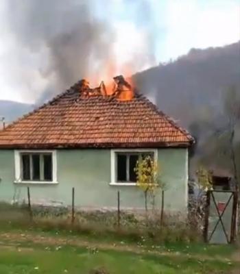 Zilnic, în România se produc 17 incendii în locuinţe! Sute de persoane îşi pierd astfel viaţa