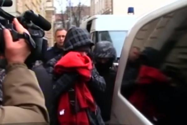Tânărul din Oradea care şi-a ucis prietenul cu un ciocan a fost prins şi a şocat când a dezvăluit motivul crimei