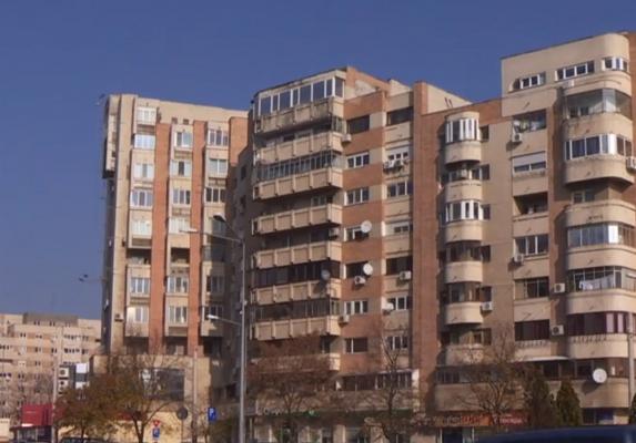 Capitala îşi schimbă faţadele! Bucureştenii scapă de cheltuiala pentru renovarea blocurilor în care locuiesc