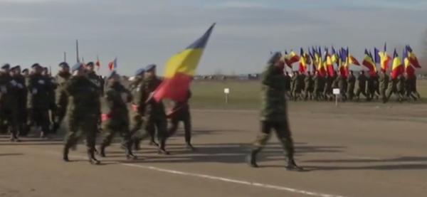 Peste 3 500 de militari români dar şi soldaţi englezi, greci, canadieni ori americani vor defila pe sub Arcul de Triumf de ziua naţională a României