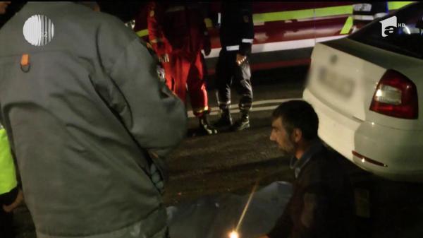 O femeie de 35 de ani din Vrancea a murit spulberată de un camion, după ce a traversat prin loc nepermis