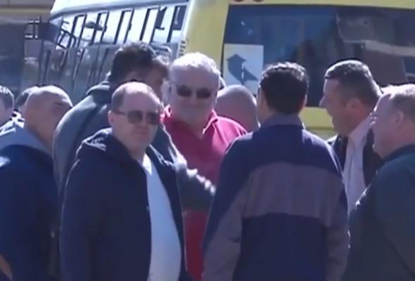 Transportul comun paralizat în Ploieşti. Salariaţii ameninţă că nu întrerup greva dacă nu-şi primesc banii pe 2016 (VIDEO)