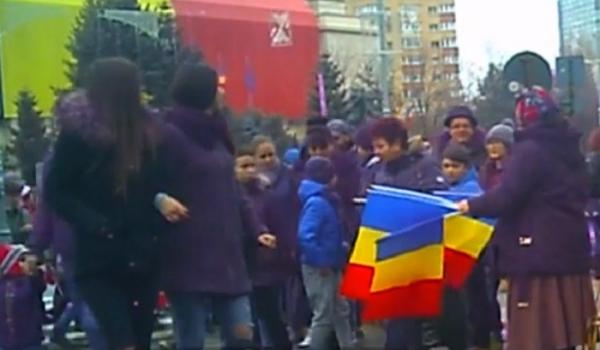 Patriotismul, prilej de afacere pentru comercianţii de steguleţe. Pentru mulţi comercianţi, 1 Decembrie e prilej de câştig