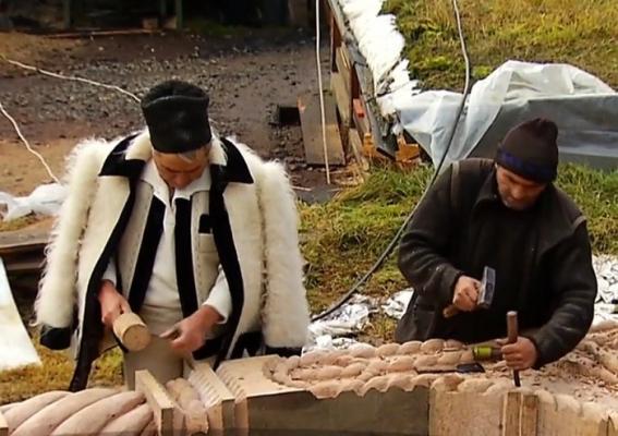 Cel mai cunoscut meşter de porţi maramureşene a vorbit pentru Observator despre unul dintre simbolurile esenţiale ale României