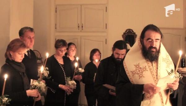Doliu la reşedinţa din Aubonne a Regelui Mihai. Fiicele îndoliate spun rugăciuni la căpătâiul tatălui (Video)