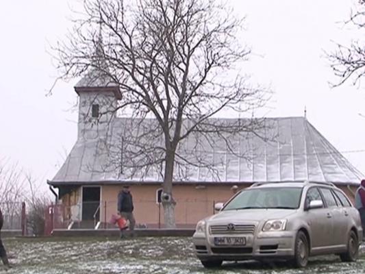 O biserică din secolul al 17-lea din judeţul Mureş a fost salvată datorită localnicilor