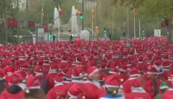 10 mii de Moș Crăciuni au alergat la Madrid pentru bolnavii de cancer