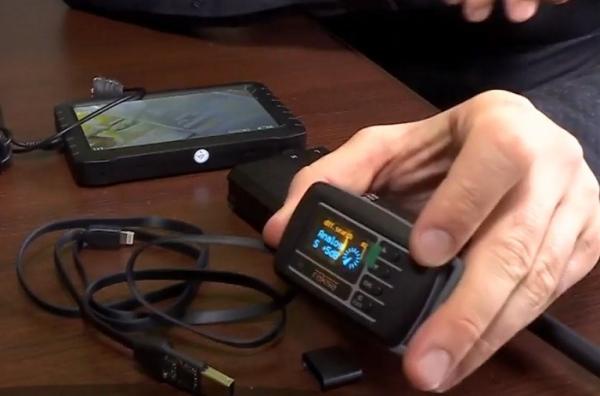 Românii sunt din ce în ce mai speriaţi că sunt spionaţi şi cheltuie mulţi bani pentru a scăpa de această frică