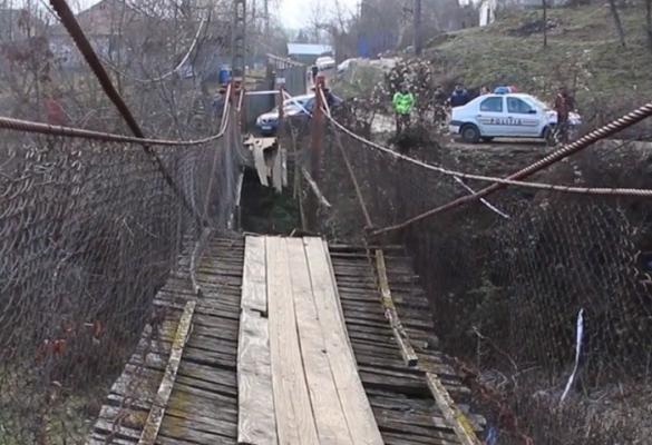 Un podeţ s-a rupt şi şase femei au fost la un pas de moarte, în Buzău