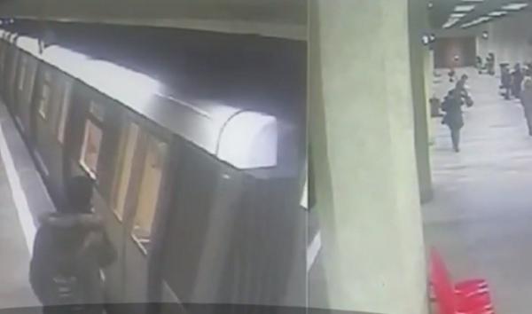 O angajată a STS e cercetată penal, după crima de la metrou. Apelul primei victime nu a ajuns niciodată la poliţie