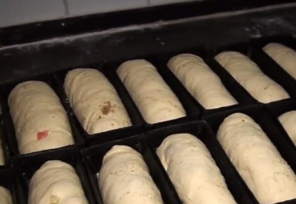 Cozonacii vor fi mai scumpi de Sărbători, dar brutăriile abia fac faţă comenzilor