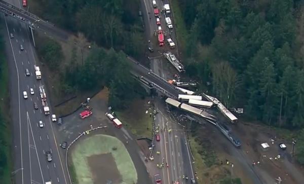 Accidentul feroviar cu 3 morţi şi peste 70 de răniţi din Washington putea fi evitat. Trenul deraiat avea viteză maximă