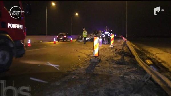 Doi răniţi la spital, după ce s-au răsturnat cu maşina pe Centura Braşovului. O victimă a rămas prinsă în fiare