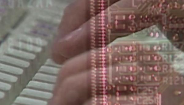 Doi hackeri români au fost la un pas de a destabiliza sistemul de supraveghere video din zona Casei Albe