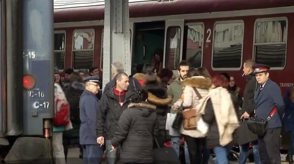 Aglomeraţie la Gara de Nord. Peste 50.000 de oameni au plecat din Capitală în ajun de Crăciun