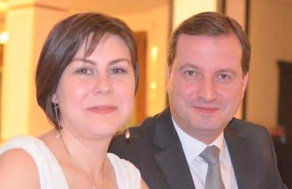 Cei doi soţi din Iaşi care s-au sinucis împreună ar fi decis să moară împodobind bradul de Crăciun