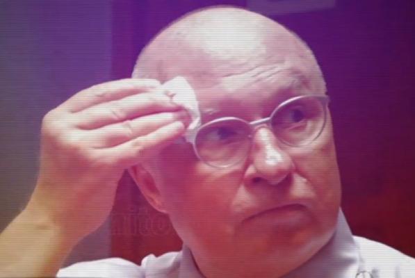 Medicul Lucan e acuzat că le-a răpit dreptul la viaţă mai multor copii. În schimb, i-a transplantat lui Victor Socaciu doi rinichi dintr-un foc