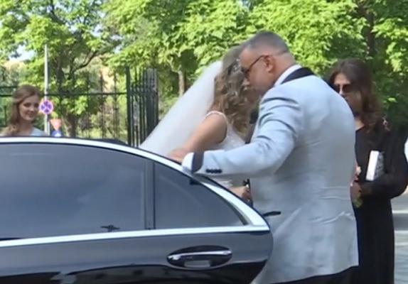 2018, anul nunţilor discrete