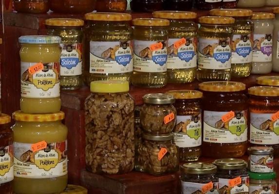 Mierea va fi mai scumpă din cauza temperaturilor crescute din ianuarie