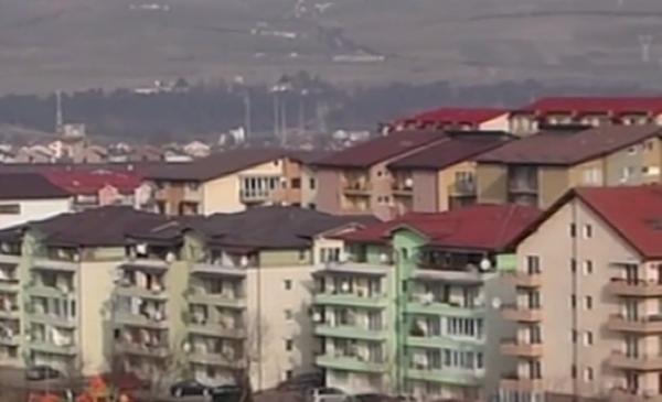 Românii s-au cam săturat de oraş. Aşa că se mută, din ce în ce mai mulţi, în afara lui