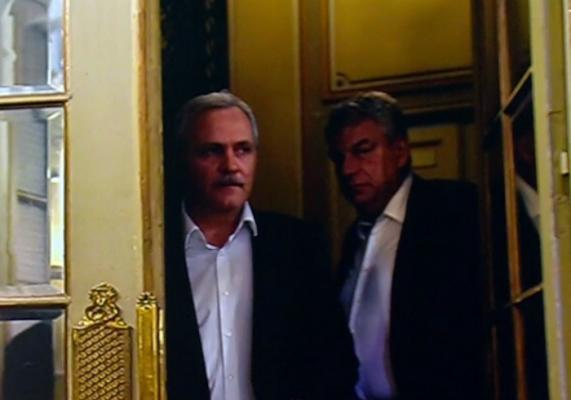 E criză în PSD. Conducerea partidului se reuneşte luni de urgenţă