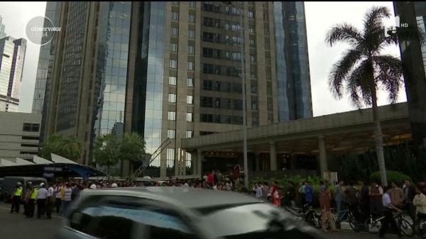 Tragedie în Jakarta! 72 de oameni au fost răniţi după ce un tavan al Bursei s-a prăbuşit peste ei