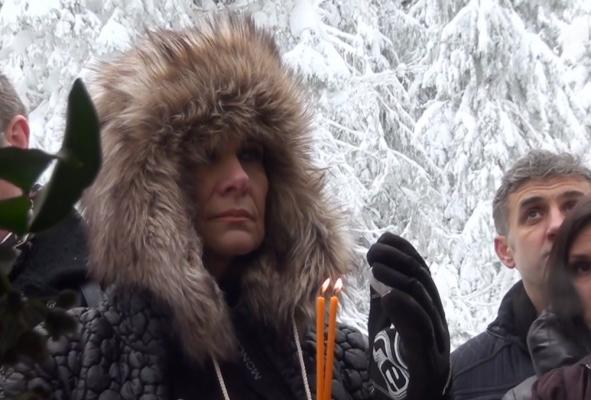 Patru ani de la tragedia aviatică din Apuseni. Romaniţa Iovan şi-a comemorat soţul la locul accidentului