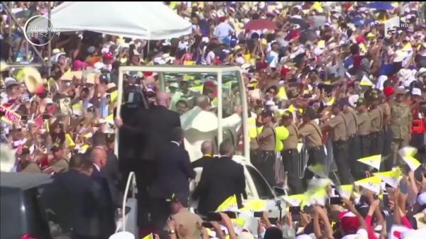 Papa Francisc, slujbă în faţa a 1,2 milioane de oameni în Peru. Suveranul Pontif a atacat corupţia din regiune (Video)