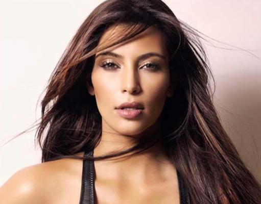 Secretele dureroase ale vedetelor. David Beckham, Kim Kardashian şi Selena Gomez duc lupte cu boli grele