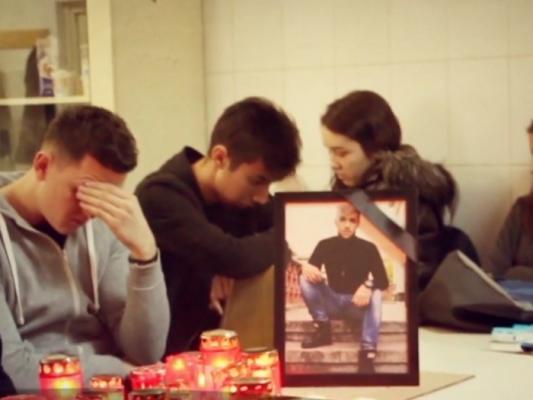 E jale la Buzău, unde un elev de clasa a 12-a a murit după ce toate organele i-au cedat. De 4 ani era consumator de etnobotanice