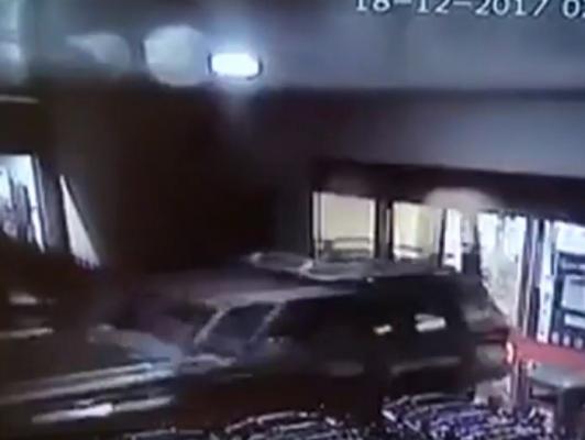 Jafuri ca-n filme, în serie, la Constanţa. Poliţia a reţinut şapte suspecţi pentru zece spargeri