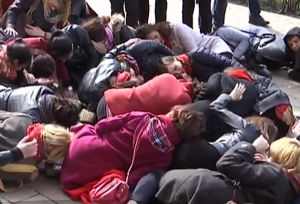 Violenţa domestică e la cote îngrozitoare în România. Crimele au luat locul bătăilor şi mii de femei se simt în pericol de moarte